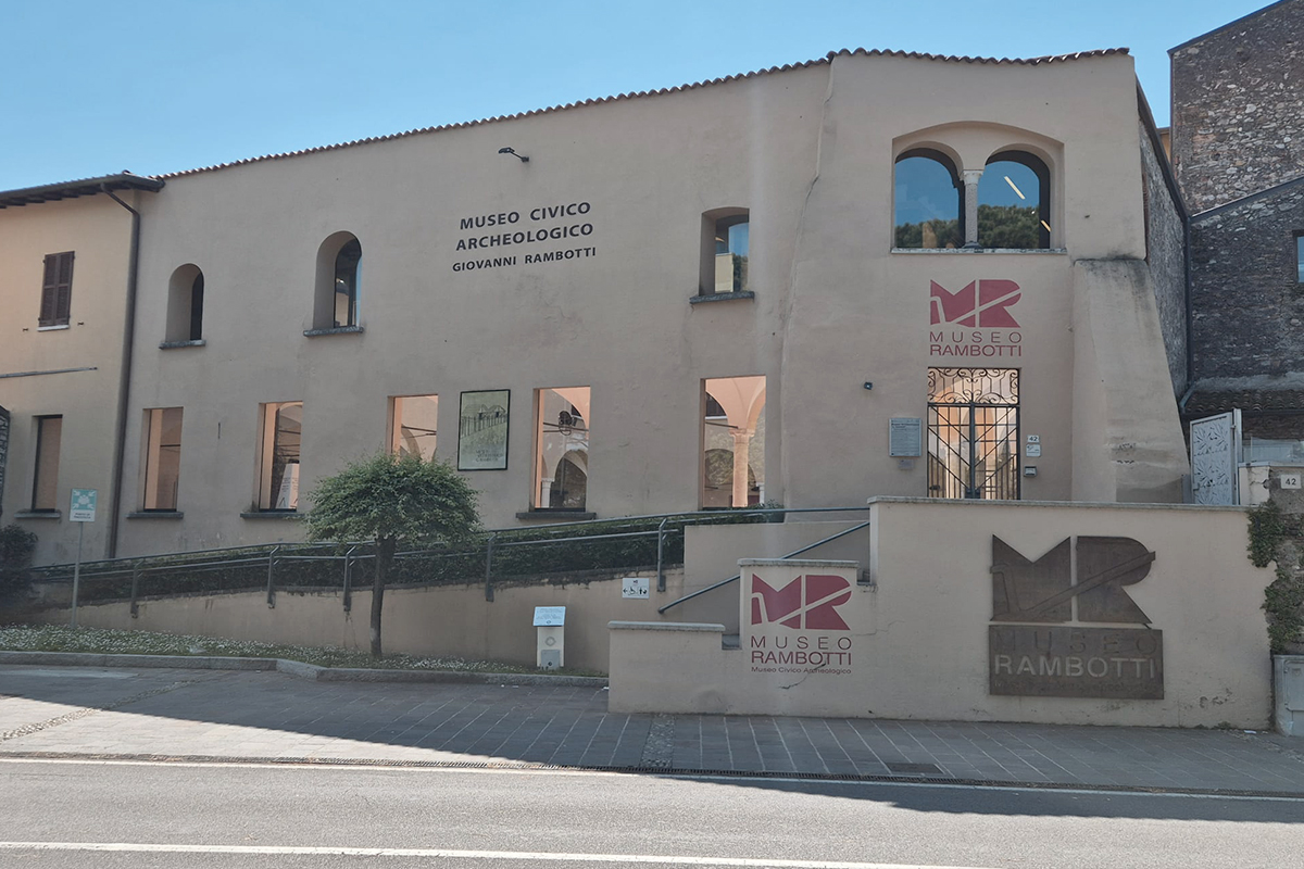 https://eventidelgarda.it/wp-content/uploads/2026/04/desenzano-vedere-museo-rambotti.jpg