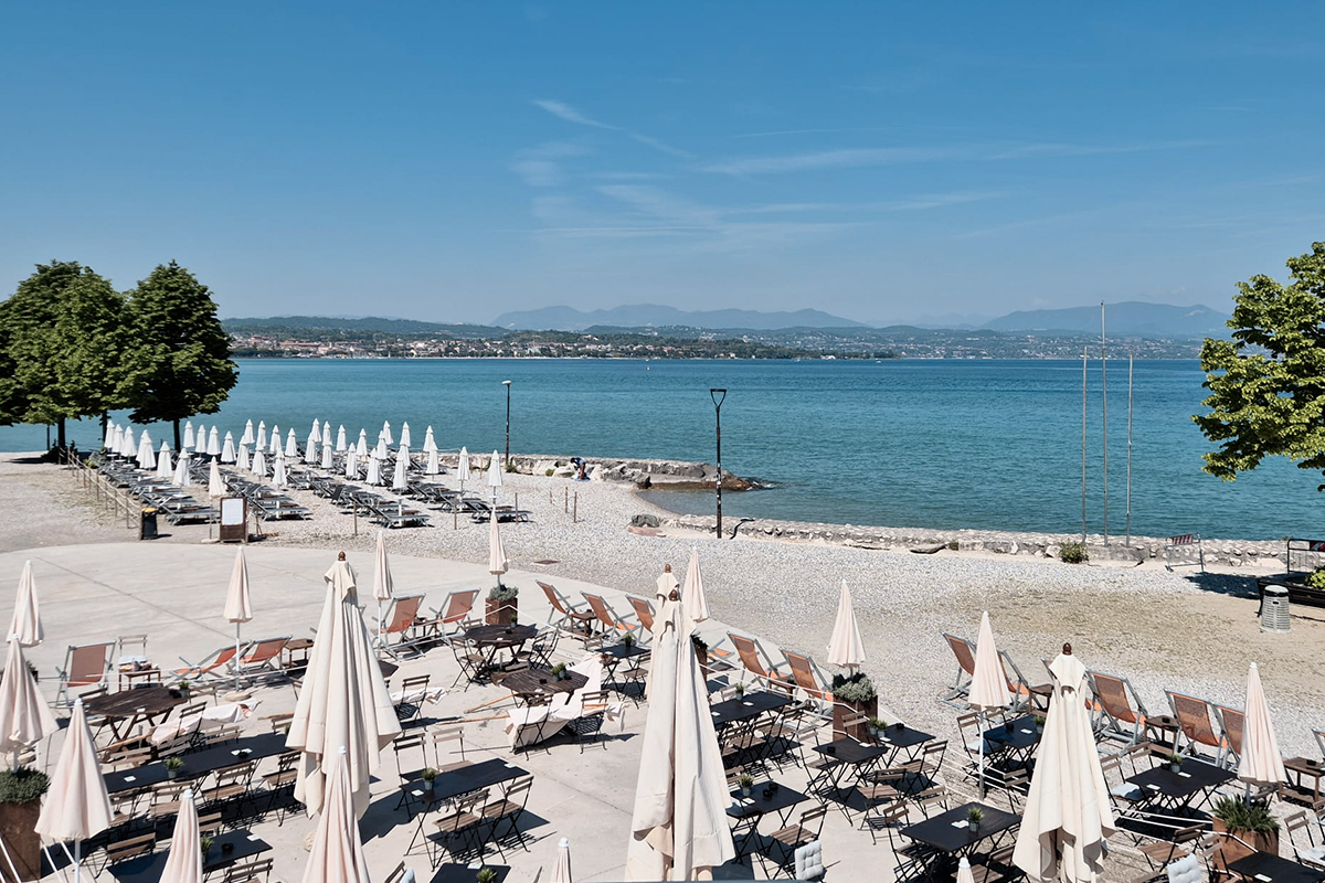 https://eventidelgarda.it/wp-content/uploads/2026/04/desenzano-vedere-spiagge.jpg