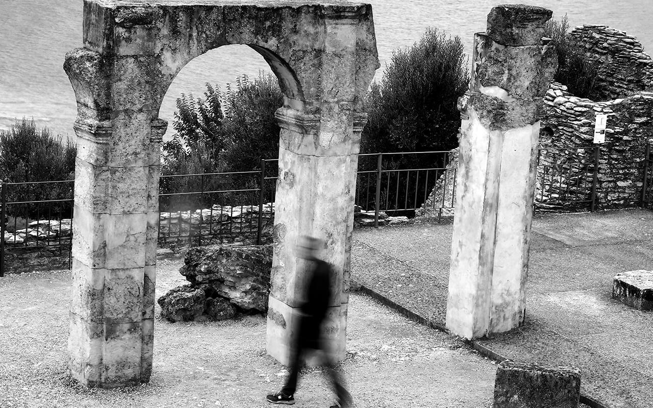 https://eventidelgarda.it/wp-content/uploads/2026/05/sirmione_grotte_di_catullo.jpg